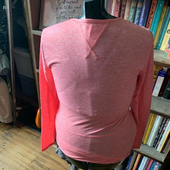Lucy Activewear pink long sleeve gorpcore outdoorsy S top - Picture 2 of 3